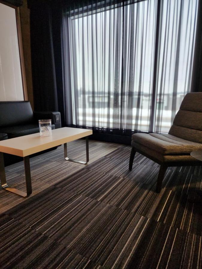 Grand Hotel Times Blainville-Mirabel المظهر الخارجي الصورة